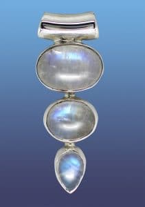 Pendentif en pierre de lune